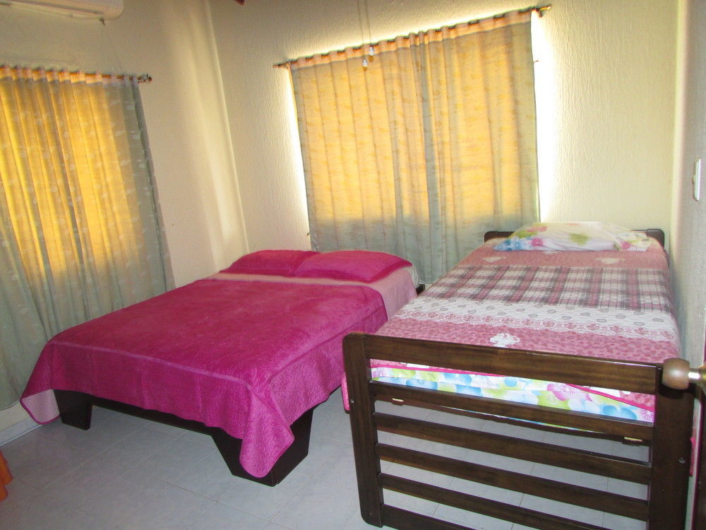 Posada Hostal Miss Marlly San Andrés المظهر الخارجي الصورة